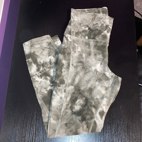 Lululemon Align High-Rise Pant with Pockets 25" Green Diamond-Dye Leggings - Picture 2 of 7